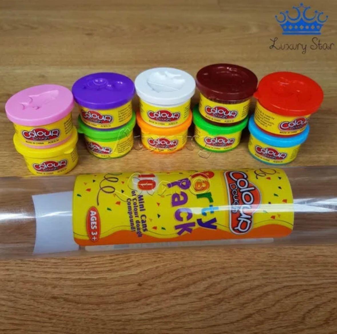 Pack of 10 Pack of Color Dough -
BONUS Dough Cutters & Built-In Molding